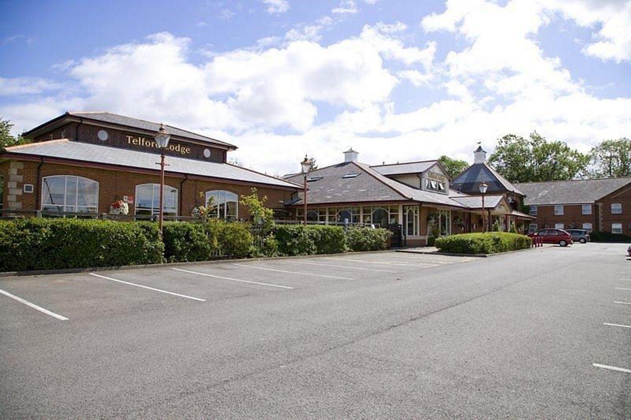 Premier Inn ケタリング エクステリア 写真