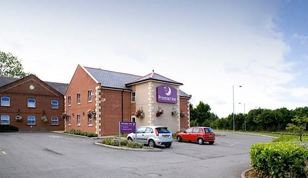 Premier Inn ケタリング エクステリア 写真